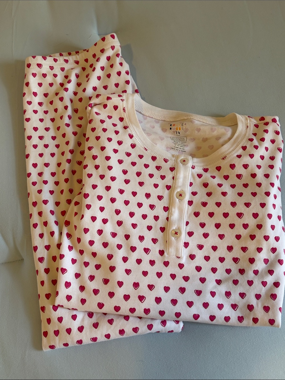 Roller Rabbit Kids White Pajama Set with Pink Heart Print